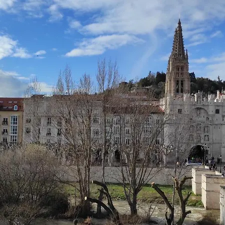 Contempla Centro Historico. Frente Al Arco * Burgos