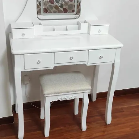 Contempla Centro Historico. Frente Al Arco Burgo