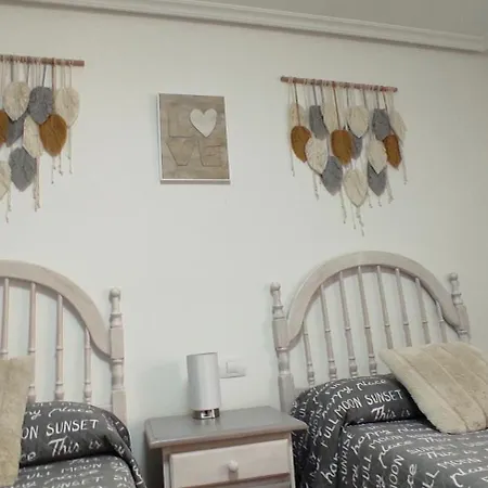 Contempla Centro Historico. Frente Al Arco Burgo