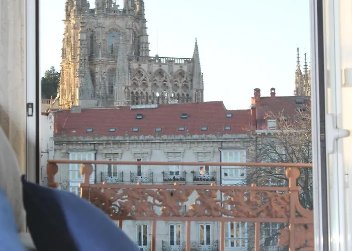 Contempla Centro Historico. Frente Al Arco