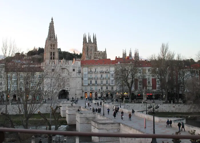 Contempla Centro Historico. Frente Al Arco *