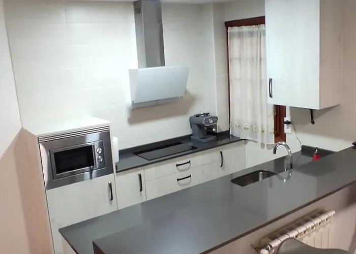 Contempla Centro Historico. Frente Al Arco Burgo