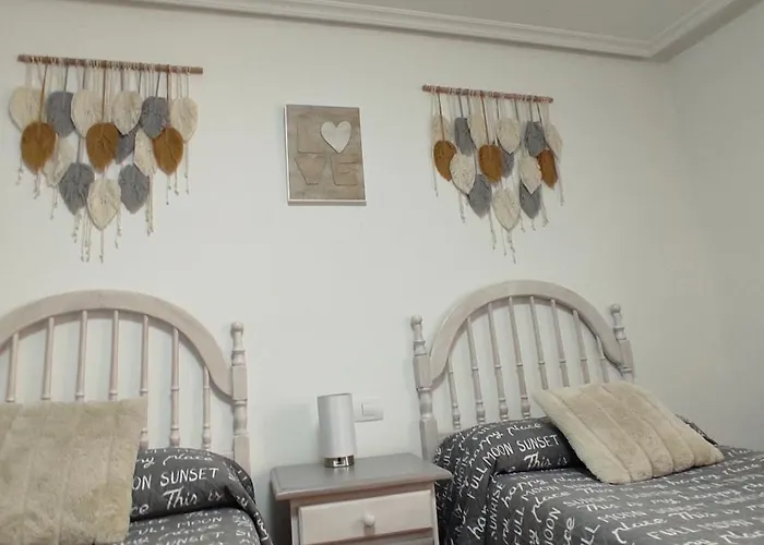 Contempla Centro Historico. Frente Al Arco Burgo